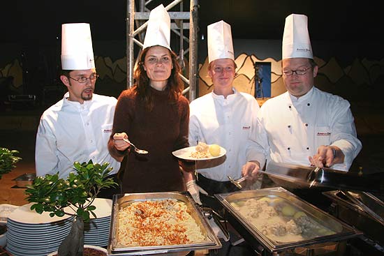 Sarah Wiener kreeierte das Fest Bankett beim verkauften Großvater (Foto: MartiN Schmitz)